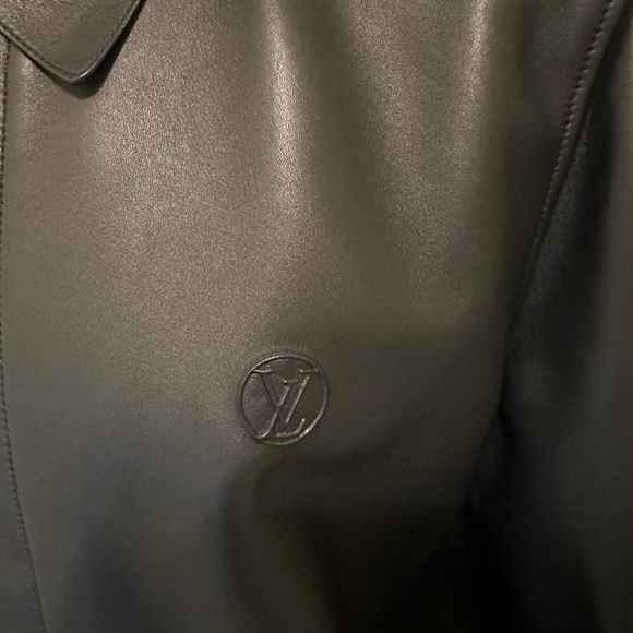 Louis Vuitton Mens Black Lambskin Leather Jacket Size 52. - Picture 3 of 15